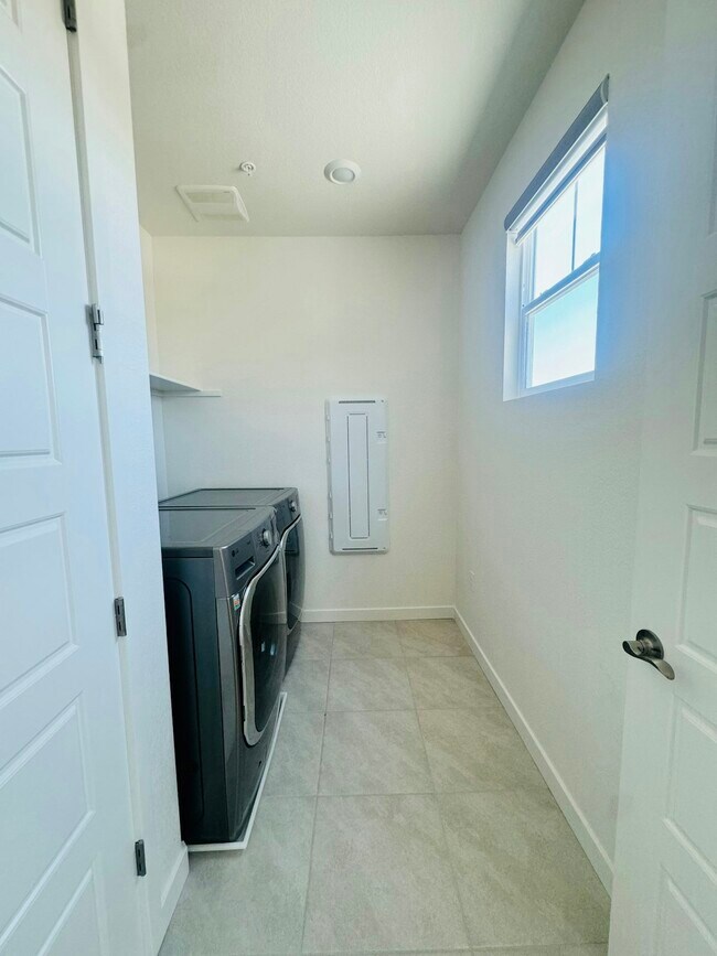 Building Photo - 5421 Knights Valley Ln