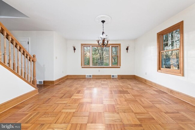 Building Photo - 901 Academy Ln