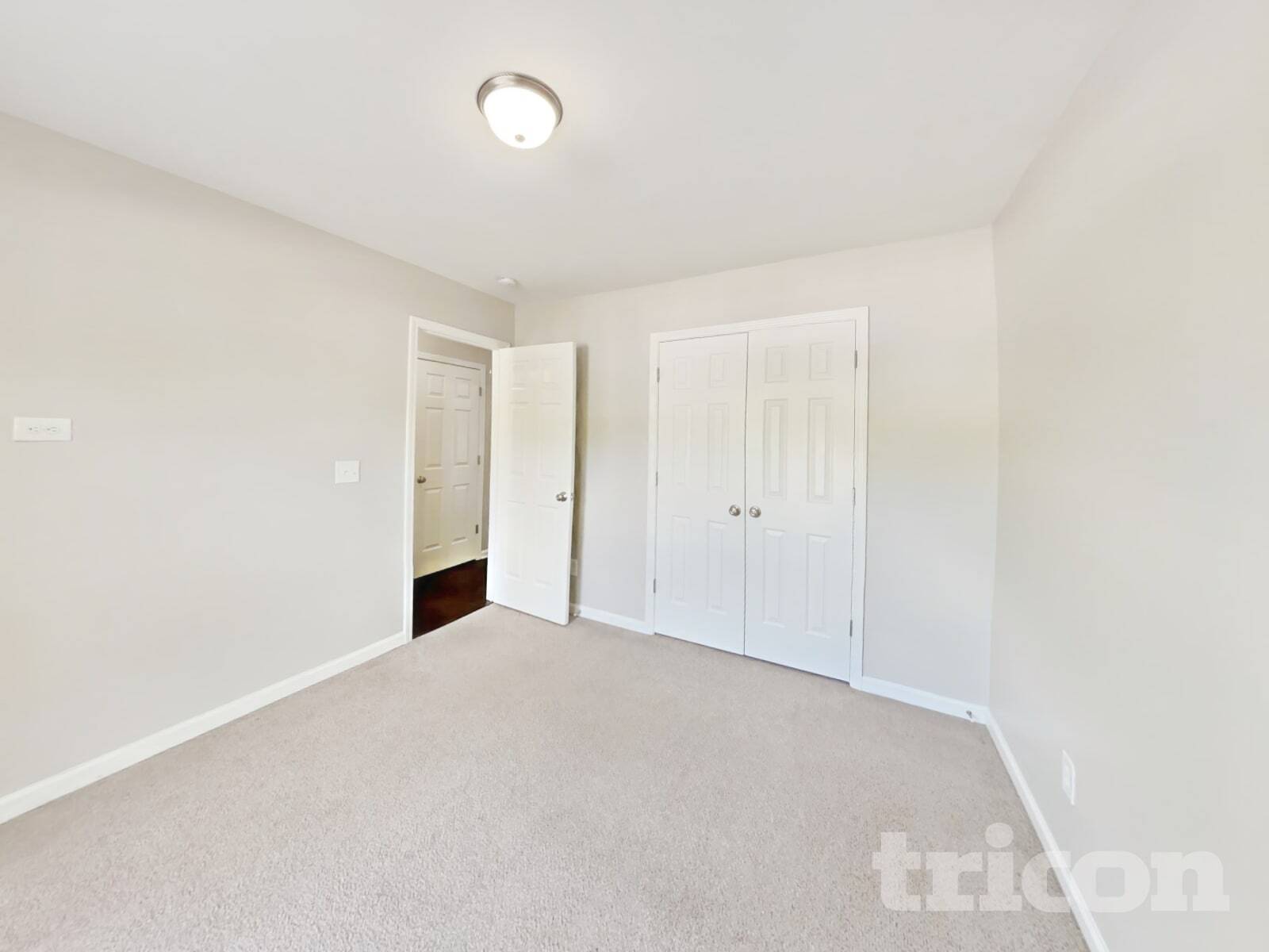 Building Photo - 50 Atherton Dr