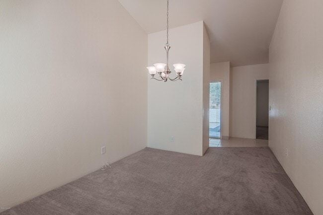 Building Photo - 6441 N Tierra De Las Catalinas