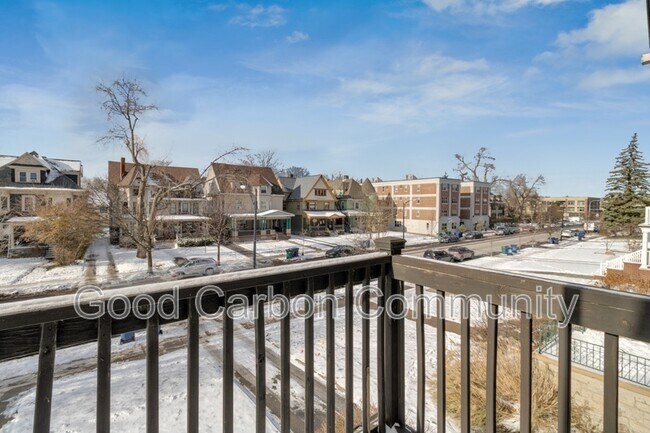 Building Photo - 377 Elmwood Ave