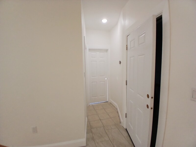 Building Photo - 66 Linden Ave