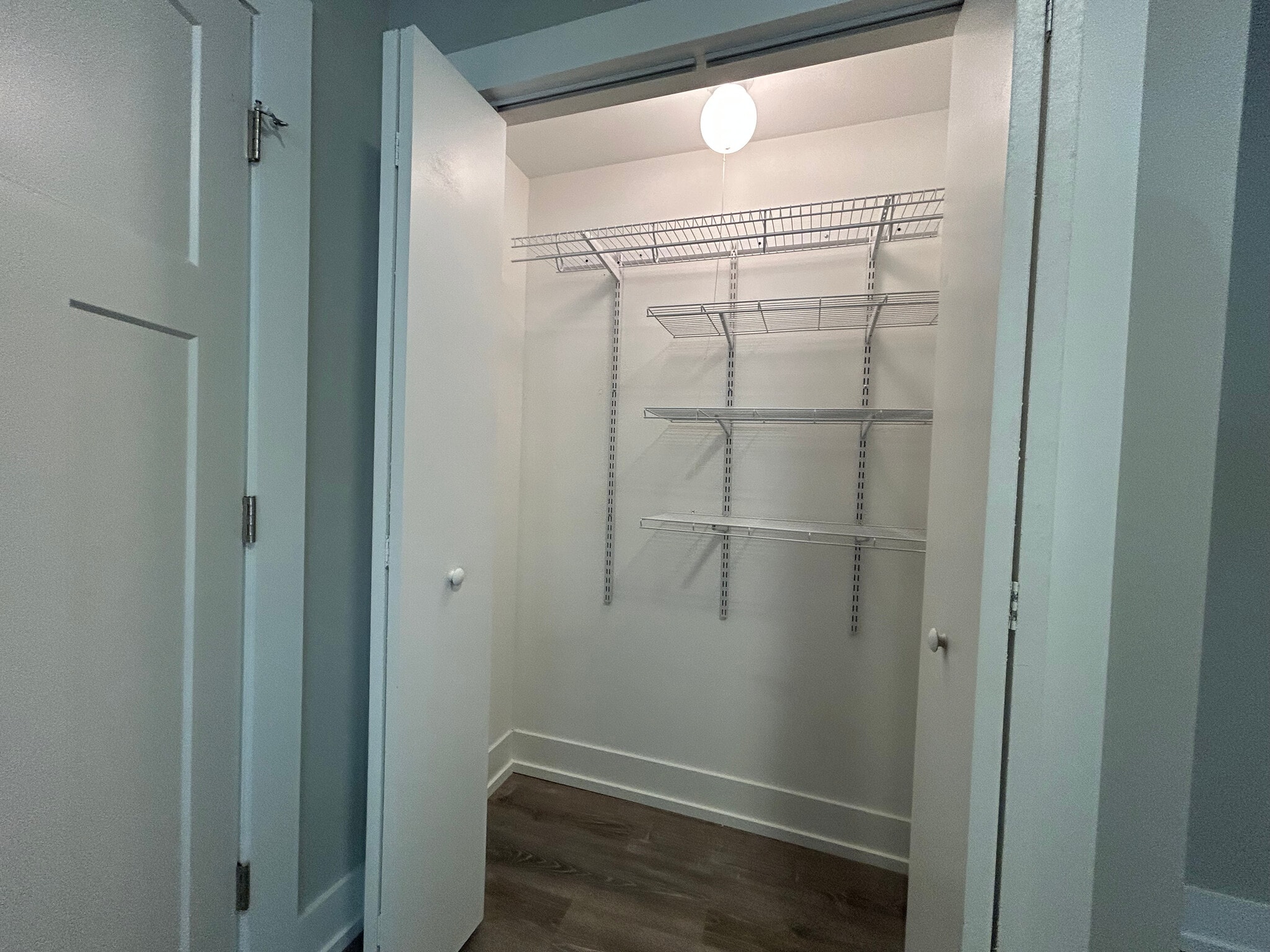 Building Photo - 1128 Maple Ave