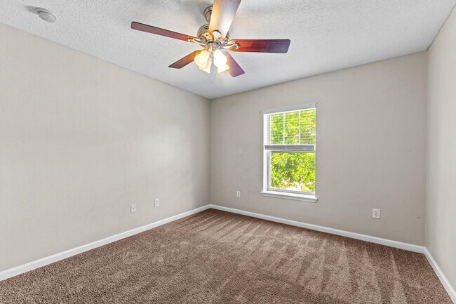 Building Photo - 6700 Bowden Rd