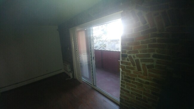 Building Photo - 1270 N Marion St