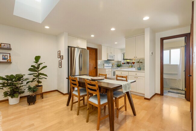 Building Photo - 10828 23rd Ave NE