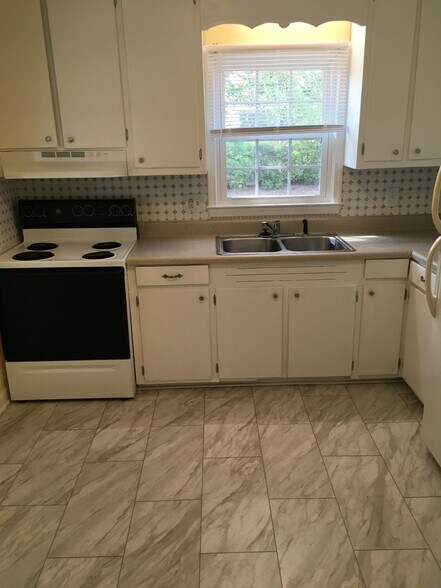 Building Photo - 1604 Ward Cir