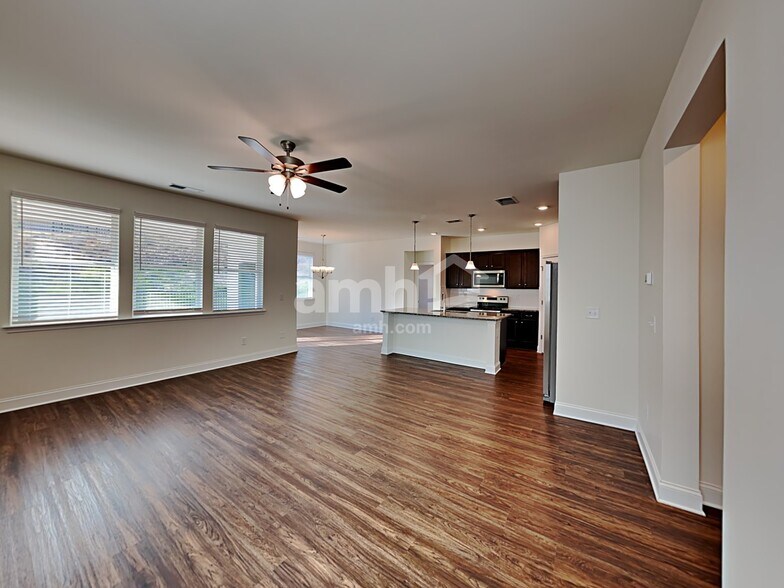 Building Photo - 181 Rivulet Dr