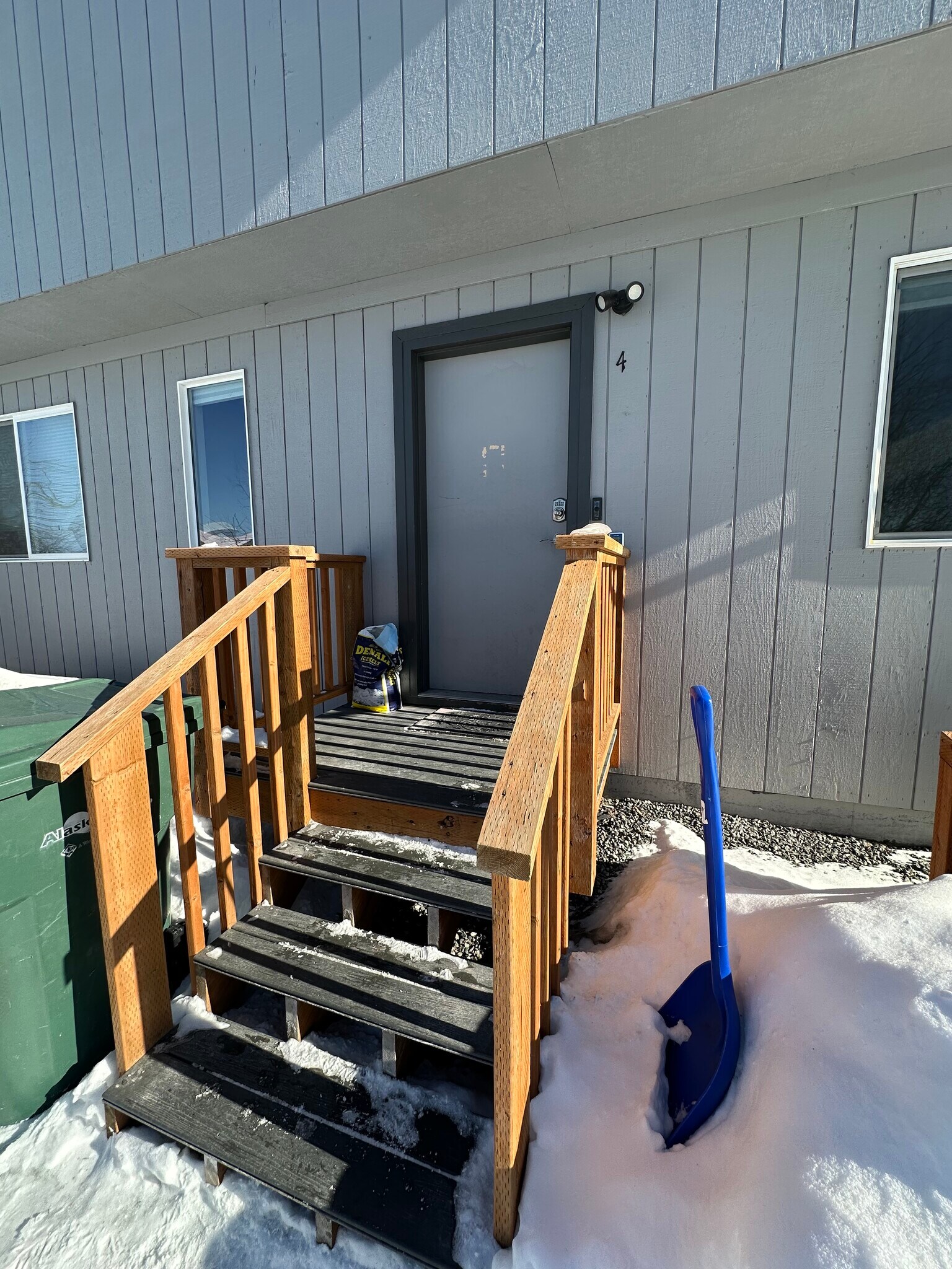 Building Photo - 1055 E Klatt Rd