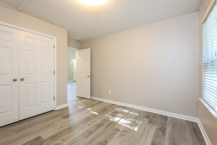 Building Photo - 302 Yukon Dr