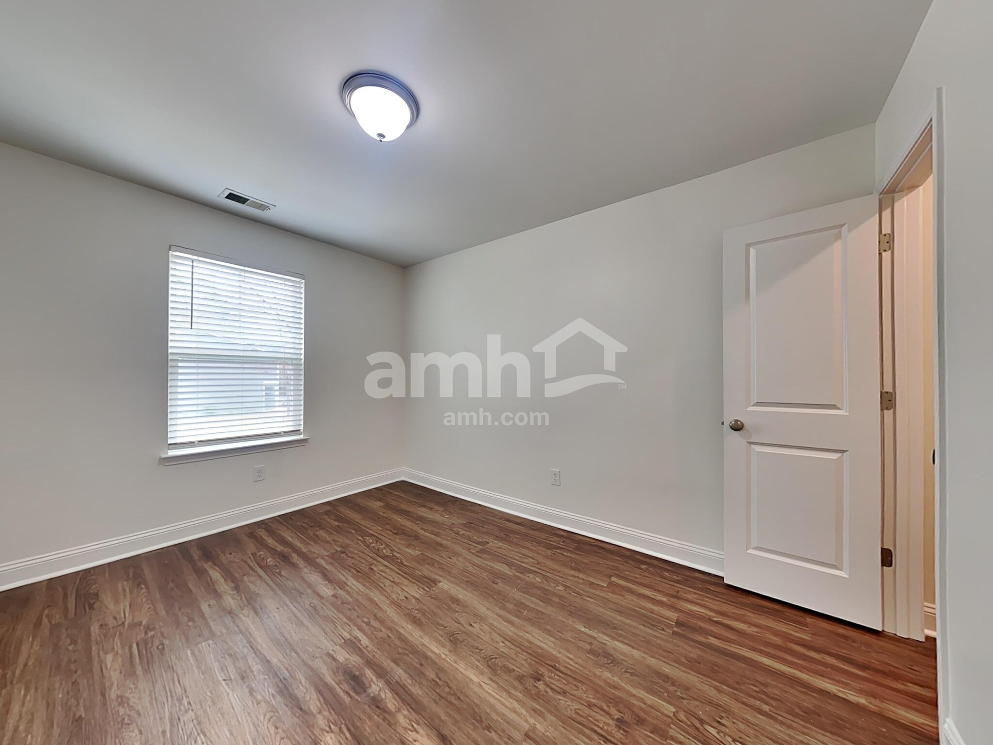 Building Photo - 137 Sweet Gum Dr