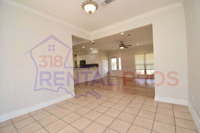 Building Photo - Updated 3 Bedroom, 2 Bath Home