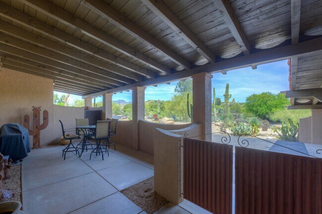 Building Photo - 1103 Ocotillo Cir