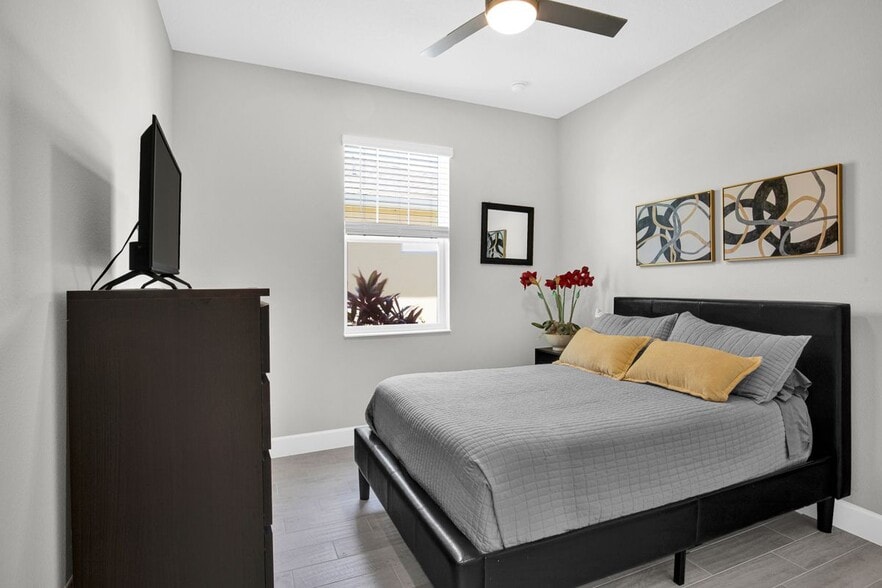 Building Photo - 109 Salt Shaker St