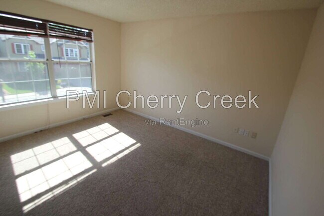 Building Photo - 9800 Foxhill Cir