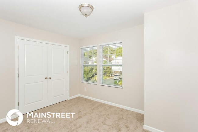 Building Photo - 1345 Haestad Ct