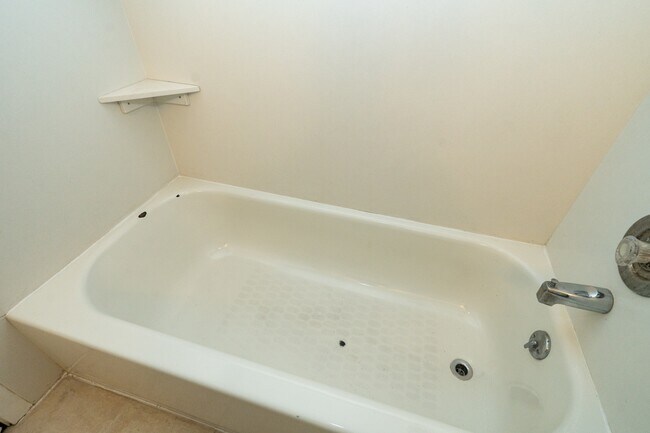 Building Photo - 358 Steep Mountain Dr