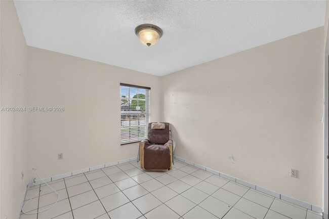 Building Photo - 13440 SW 28th St