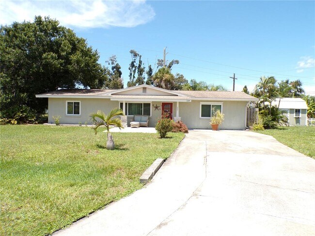 Primary Photo - 239 Cocoa Ln