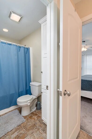 Building Photo - 469 Strutter Trl