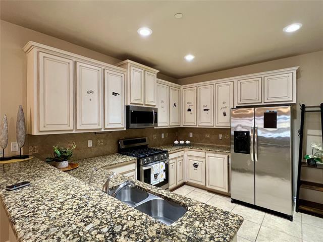 Primary Photo - 4140 Comanche Dr