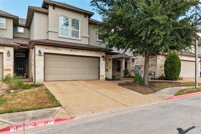 Building Photo - 13400 Briarwick Dr