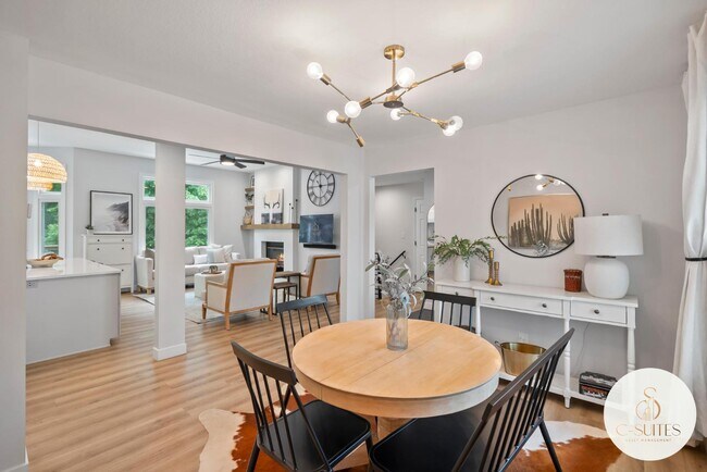 Building Photo - 1709 NW 33rd Pl