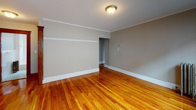 Building Photo - 65-67 Sterling St