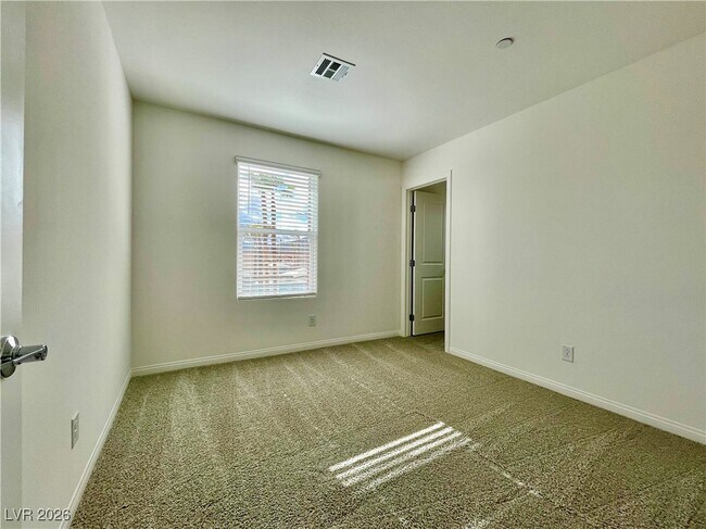 Building Photo - 12185 Scarlet Ember Rd