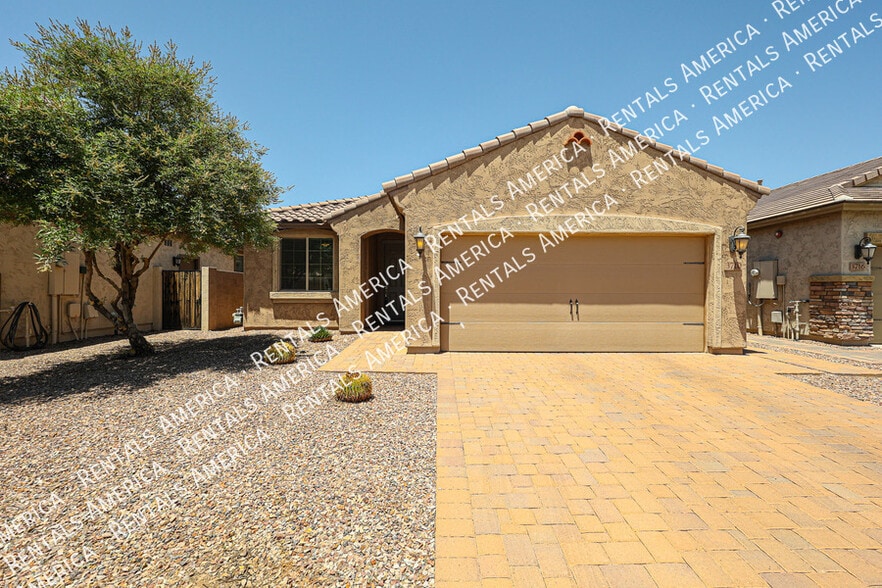 Building Photo - 3710 E Lodgepole Dr