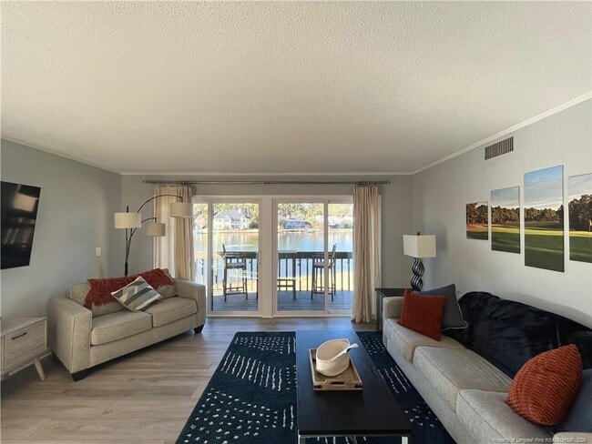 Building Photo - 250 Sugar Gum Ln