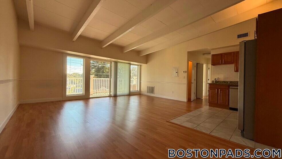 Primary Photo - 12 Westgate Dr