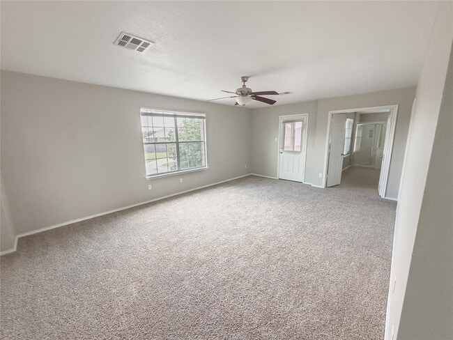Building Photo - 9909 Fantail Ln