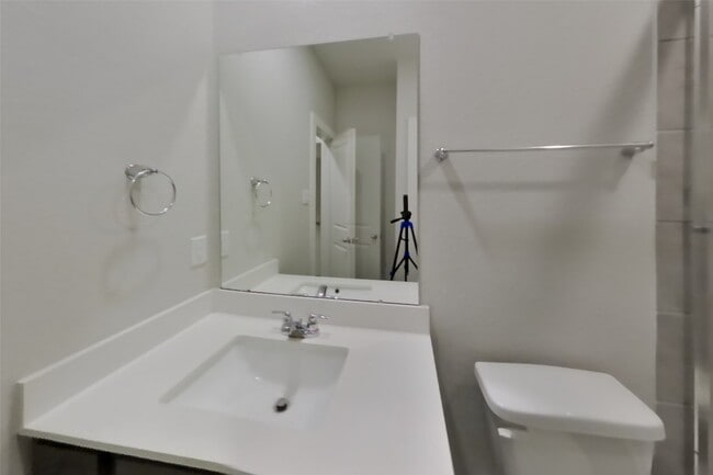 Building Photo - 23607 Gibson Frst Dr