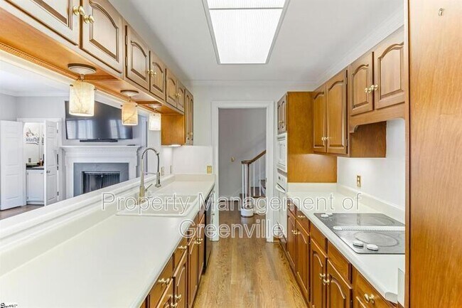 Building Photo - 110 Kilkenney Ct