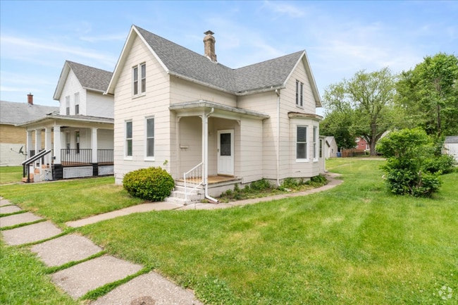 Building Photo - 1522 W 7th St
