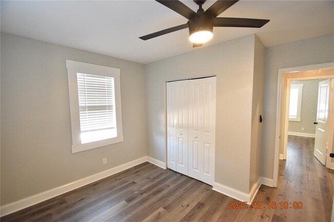 Building Photo - 3424 N 16th St