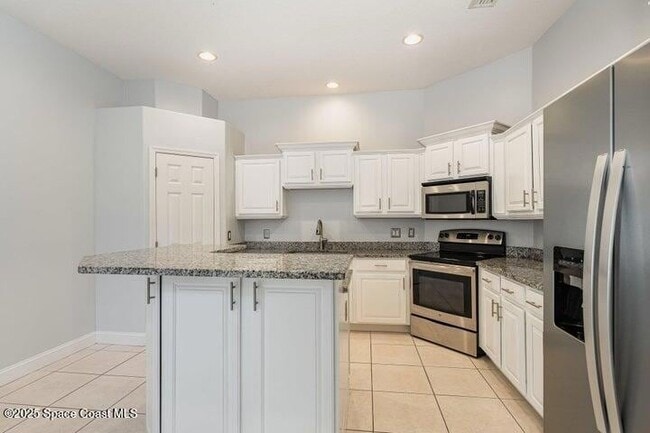 Building Photo - 525 Siena Ct
