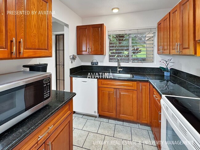 Building Photo - 98-1379 Koaheahe Place 32-