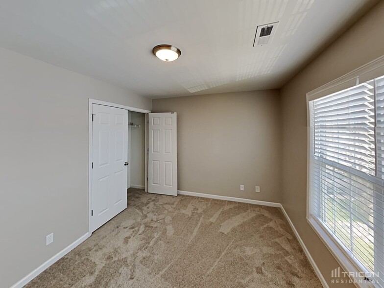 Building Photo - 1145 Langston Dr