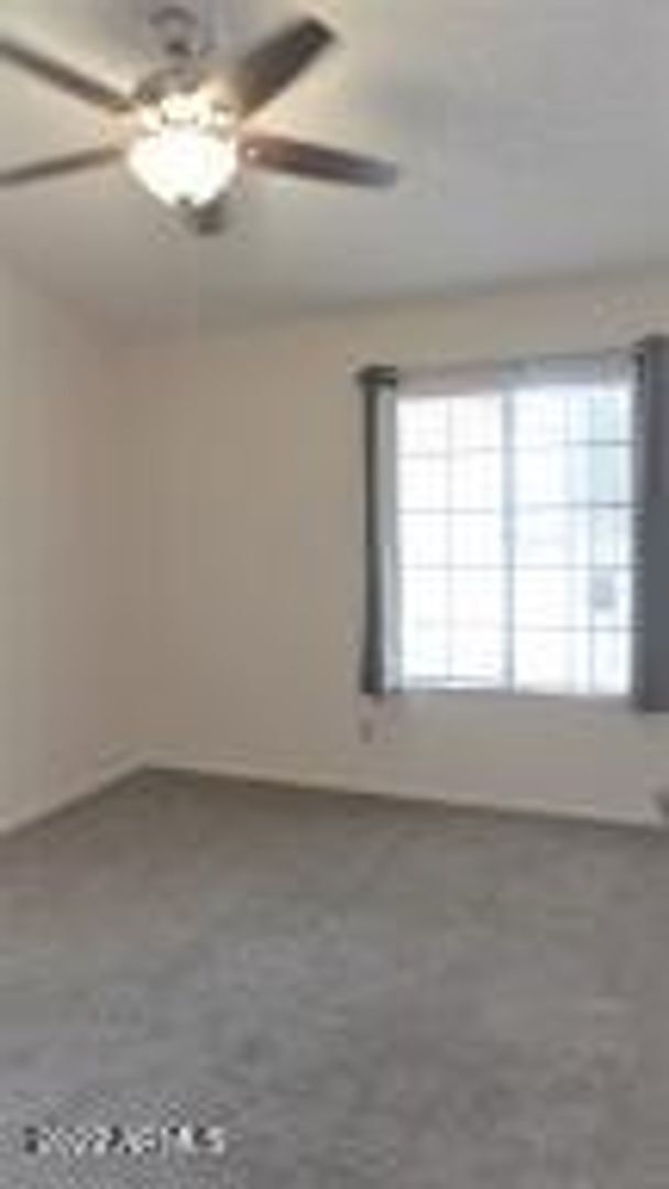 Building Photo - 2853 Northridge St