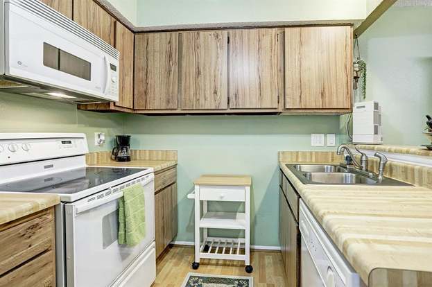 Building Photo - 12975 Wirevine Ln