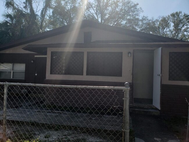 Primary Photo - Large 4 bedroom house available!
