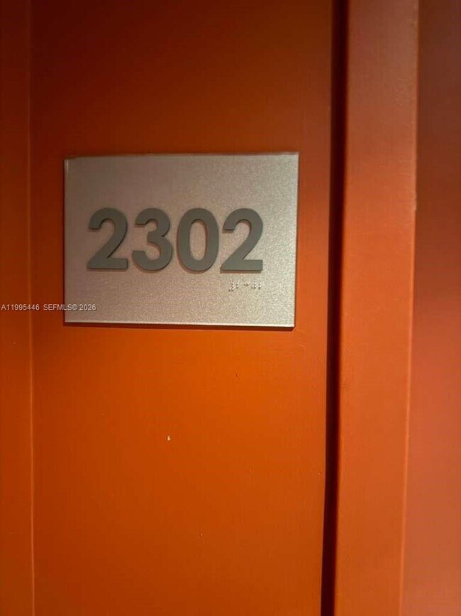 Building Photo - 1100 S Miami Ave