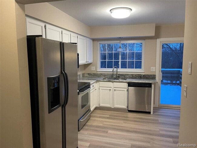 Building Photo - 19479 Scenic Harbour Dr