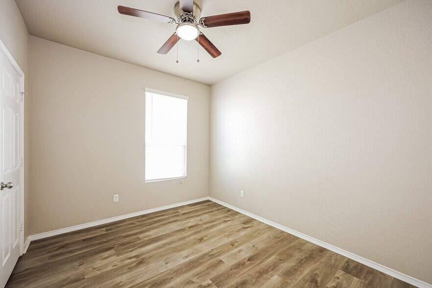 Building Photo - 7811 Paraiso Crest