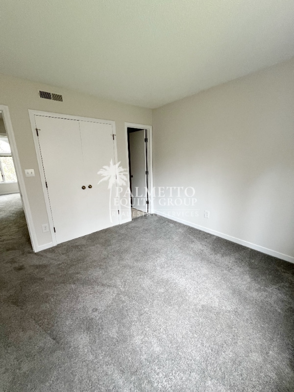 Building Photo - 210 N Lindell Rd