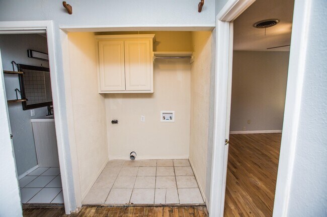 Building Photo - 4213 40th St