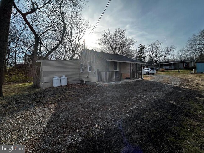 Building Photo - 448 Plum Alley