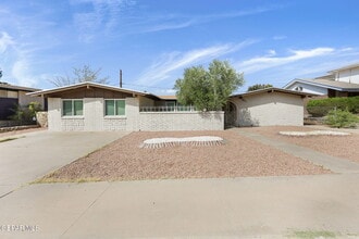 Building Photo - 4871 Los Reales Dr